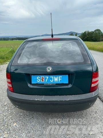 Skoda Fabia 패널 화물차