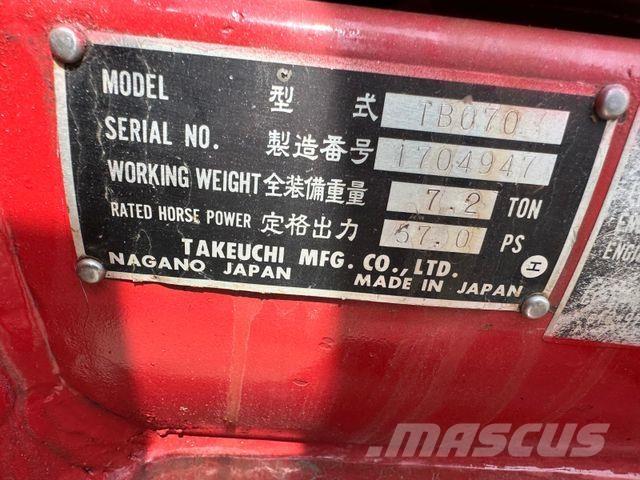 Takeuchi TB070 소형 굴삭기 7톤 미만