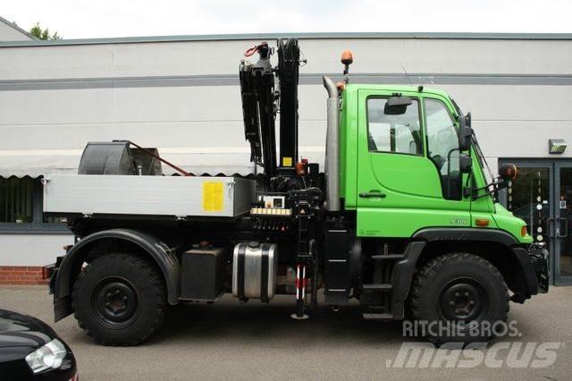 Unimog U 300 새시 운전실 트럭