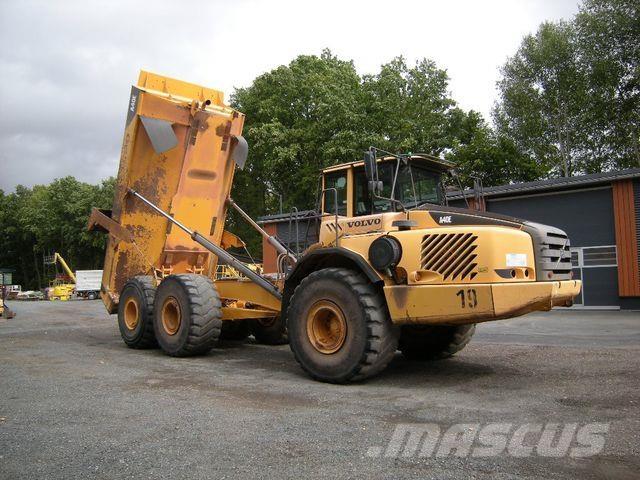 Volvo A 40 E, Dumper 연결식 홀러