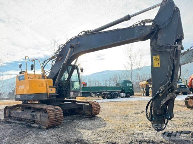 Volvo ECR 235DL 대형 굴삭기 29톤 이상