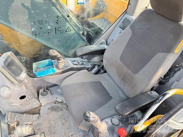 Volvo ECR 235DL 대형 굴삭기 29톤 이상