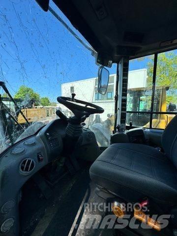 Volvo L 90 F  휠로우더