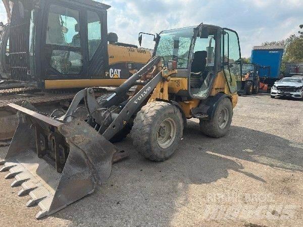 Volvo L25b  휠로우더