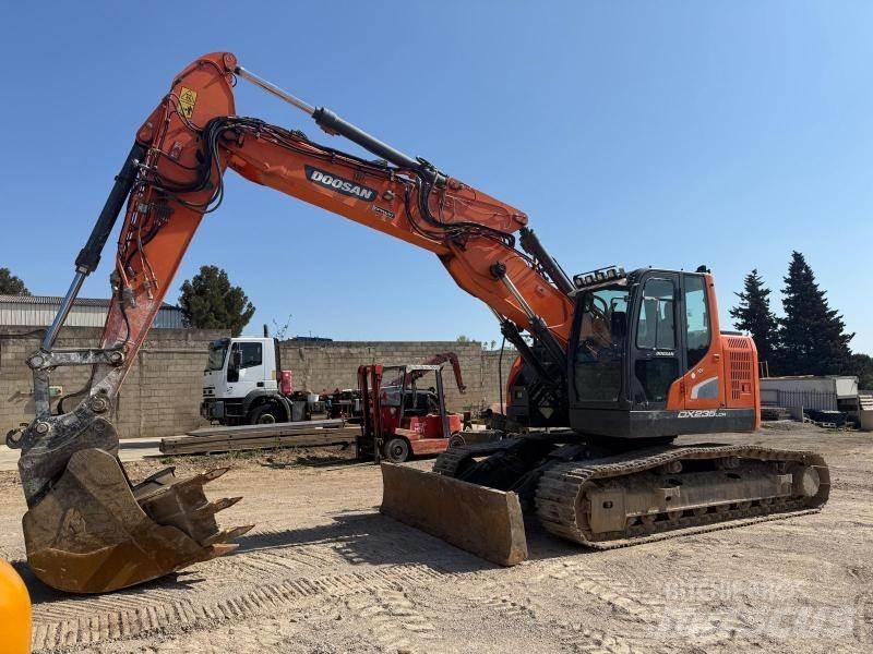 Doosan DX235LCR 대형 굴삭기 29톤 이상
