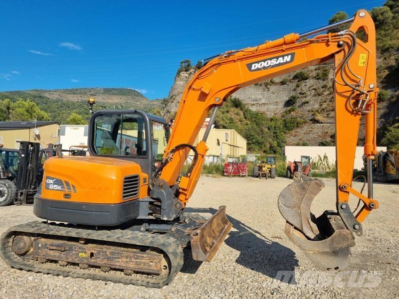 Doosan DX85 소형 굴삭기 7톤 미만