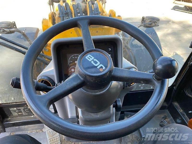 JCB TM 420 텔러 핸들러