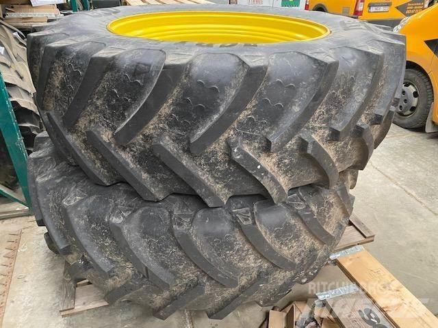 John Deere 7R 타이어, 휠 및 림