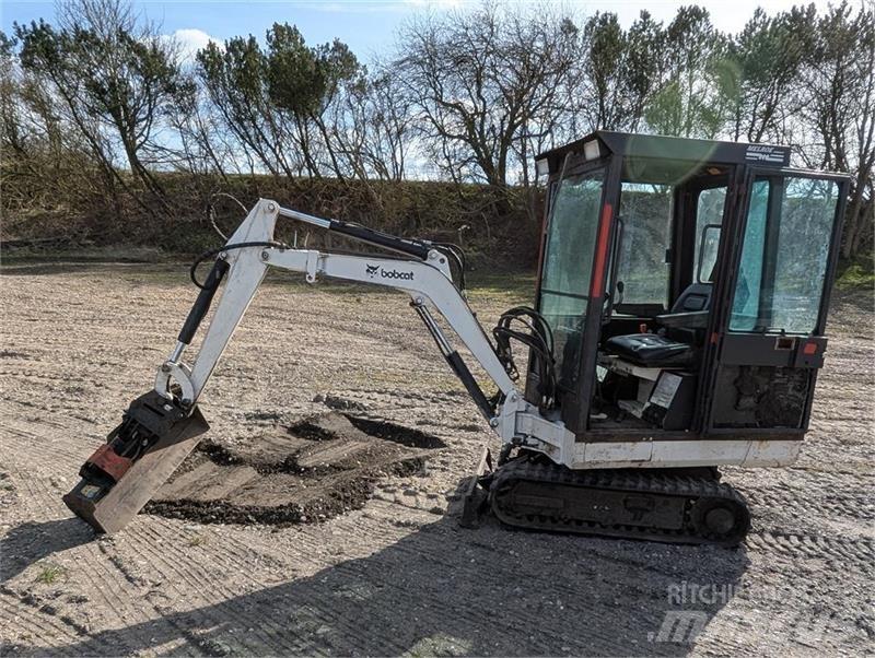 Bobcat X220 소형 굴삭기 7톤 미만