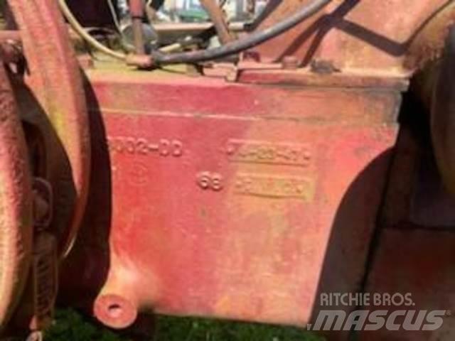 Farmall M Tractor 건설 장비 - 기타