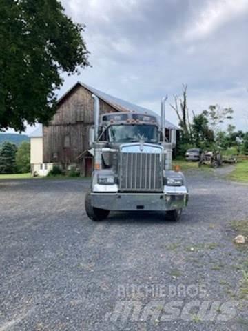 Kenworth 900 패널 화물차