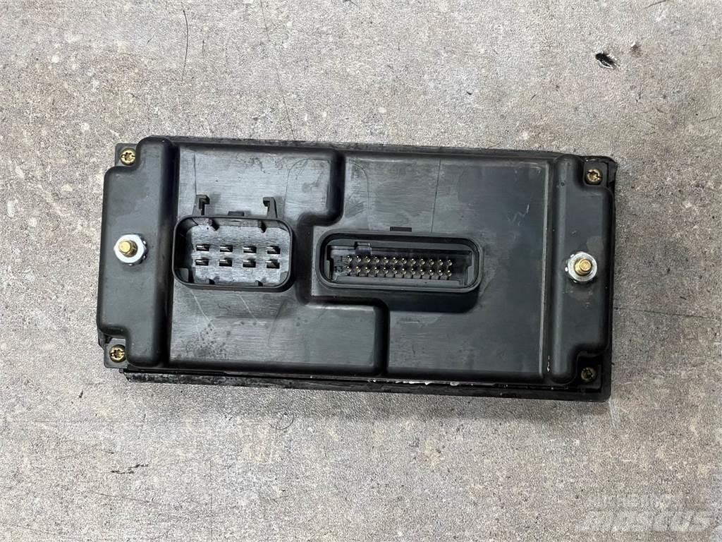 Autocar  일렉트로닉스