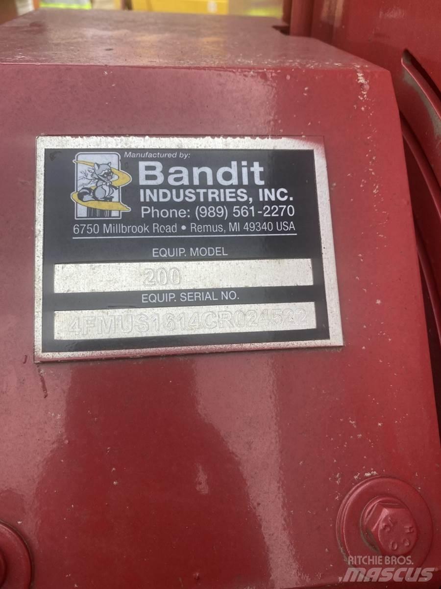 Bandit 200 톱밥제조기