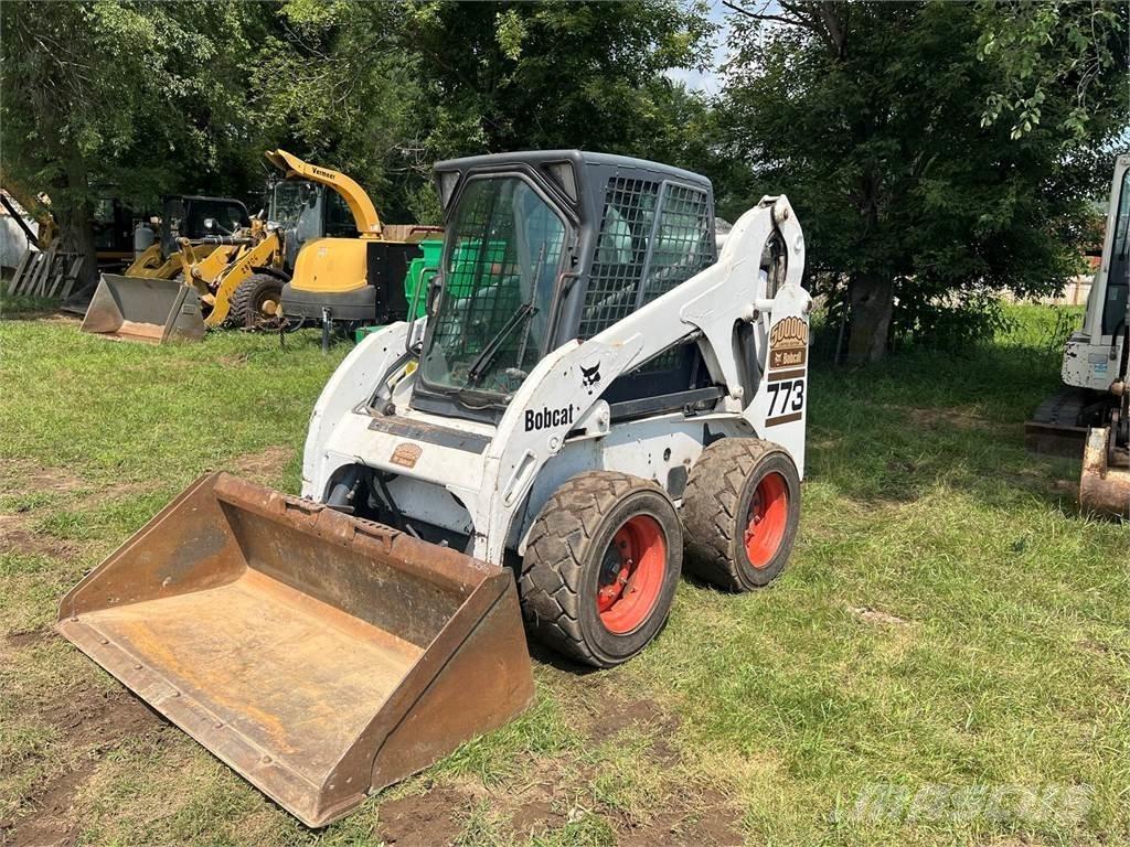 Bobcat 773  스키드로더