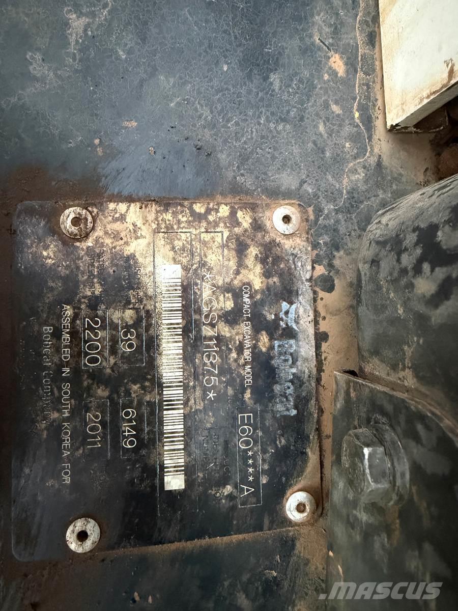 Bobcat E60 대형 굴삭기 29톤 이상