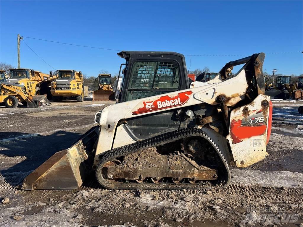 Bobcat T76  스키드로더