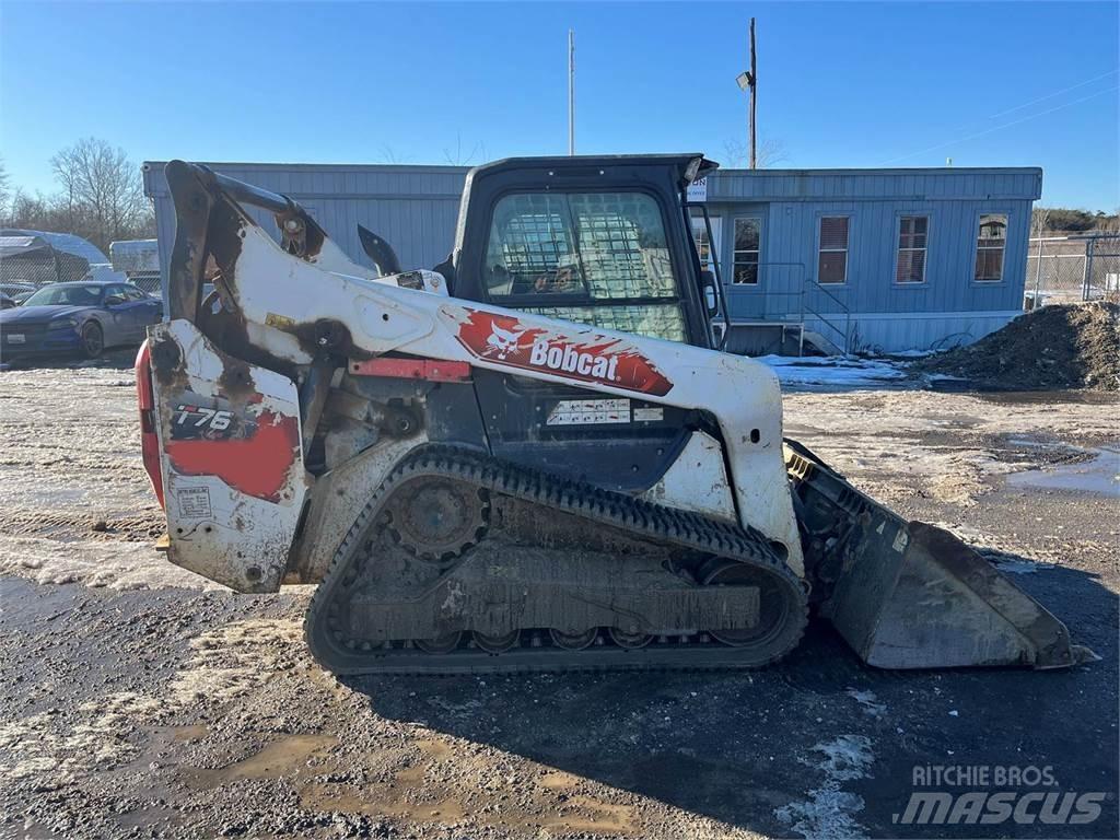 Bobcat T76  스키드로더