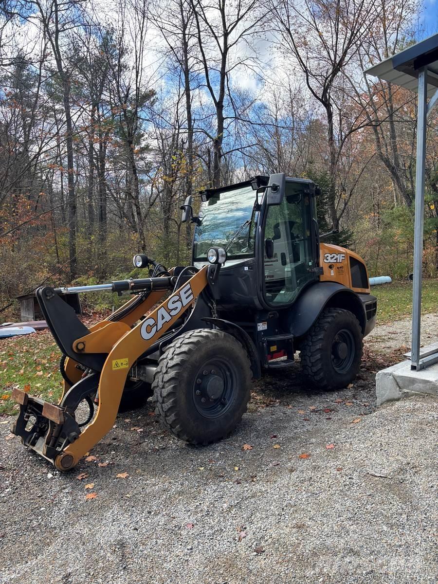 CASE 321F  휠로우더