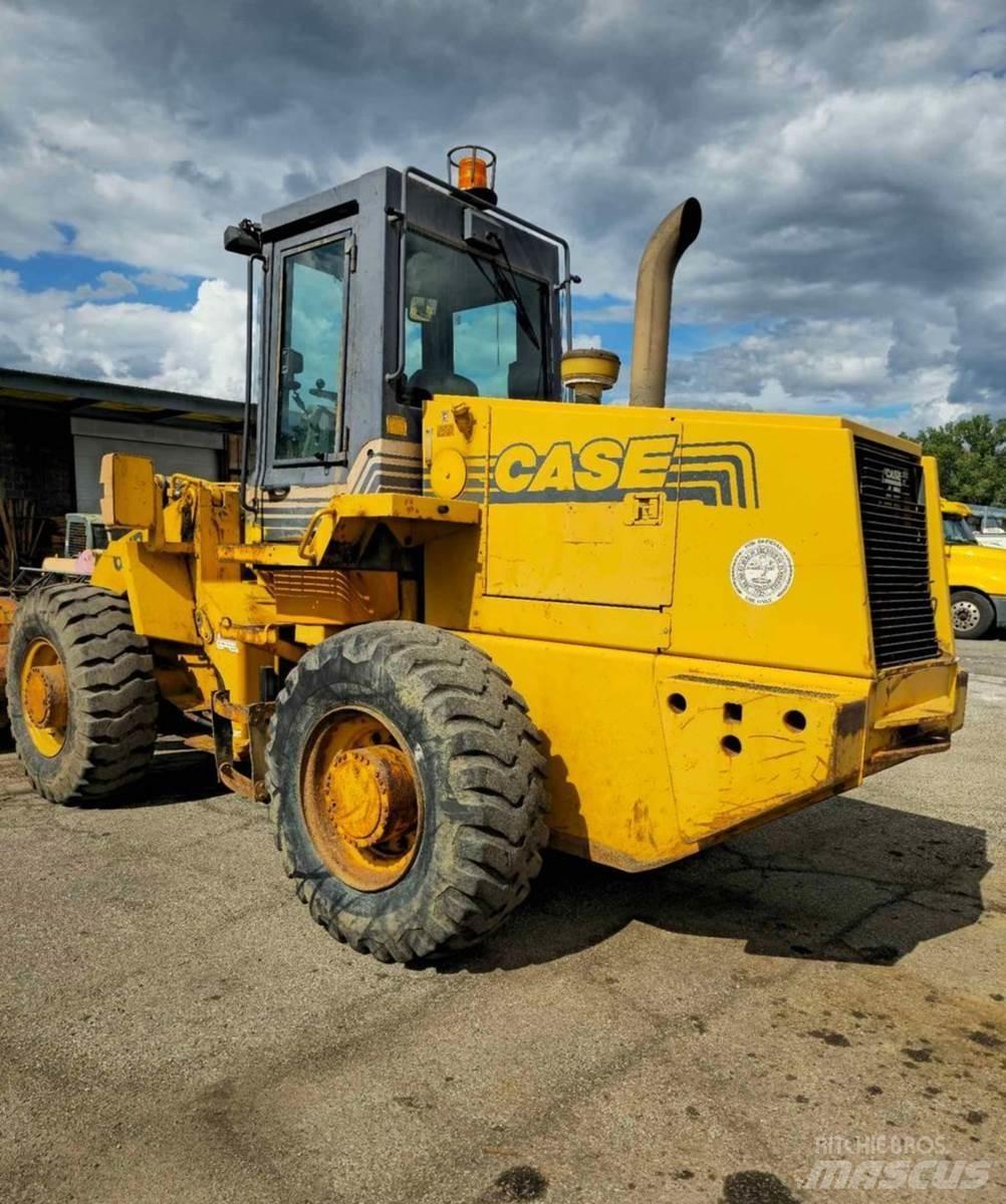 CASE 621B  휠로우더