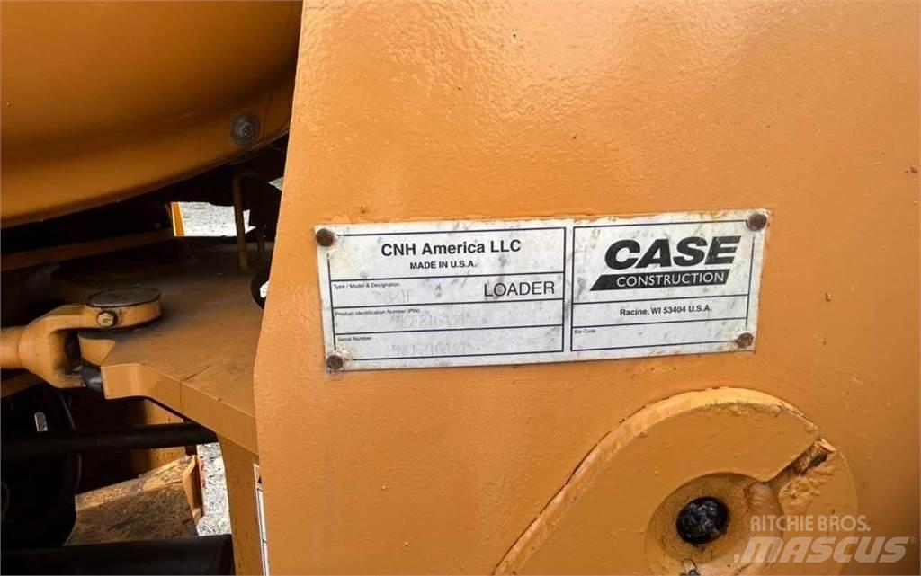 CASE 821F  휠로우더