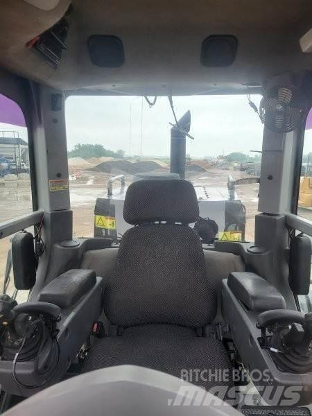 CAT 140M 그레이더