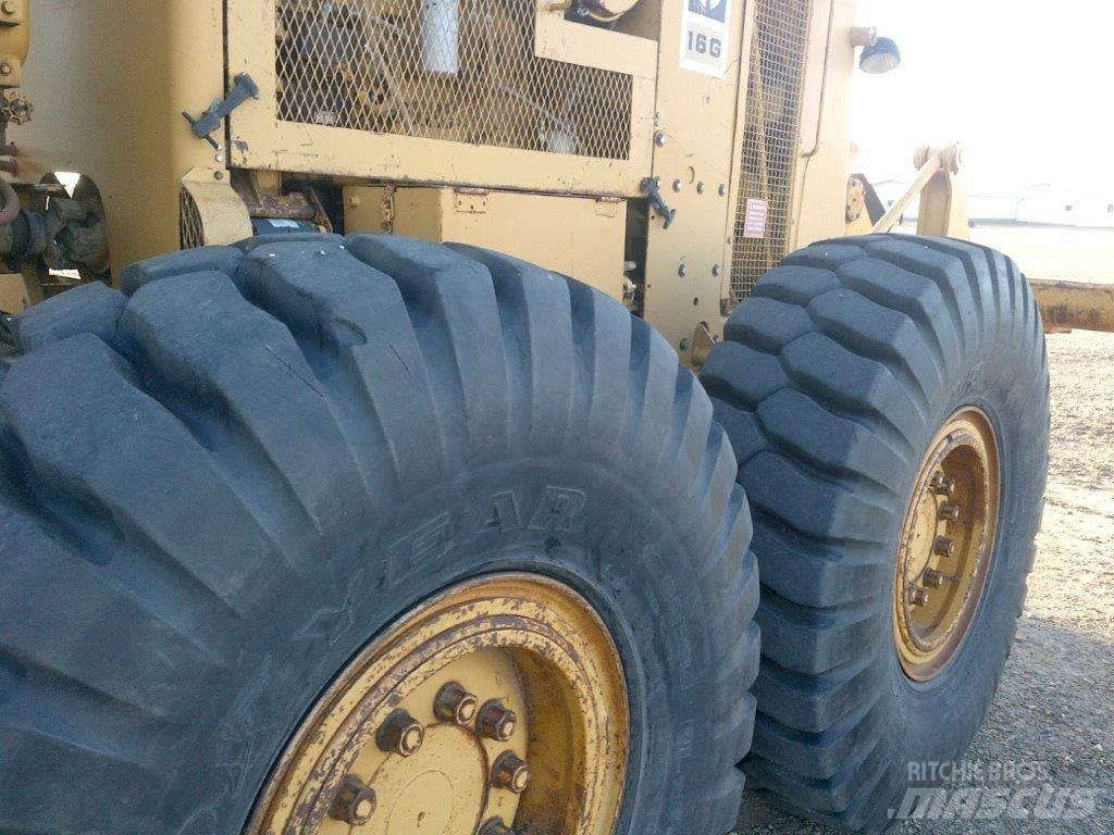 CAT 16G 그레이더