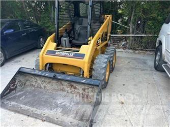 CAT 216B  스키드로더