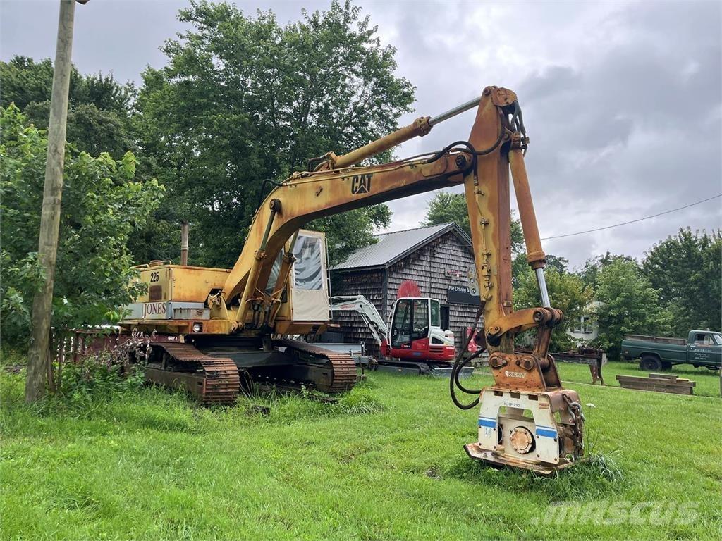 CAT 225 LC 대형 굴삭기 29톤 이상