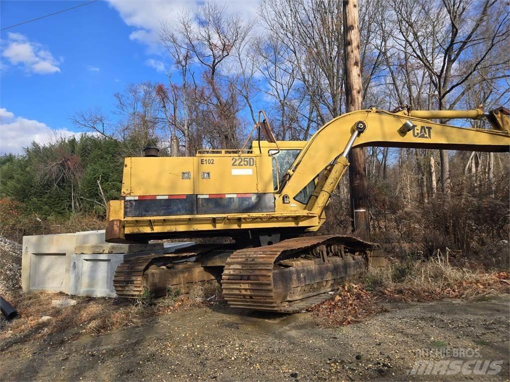 CAT 225D 대형 굴삭기 29톤 이상