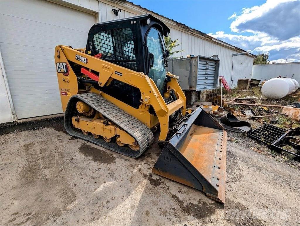 CAT 239D3  스키드로더