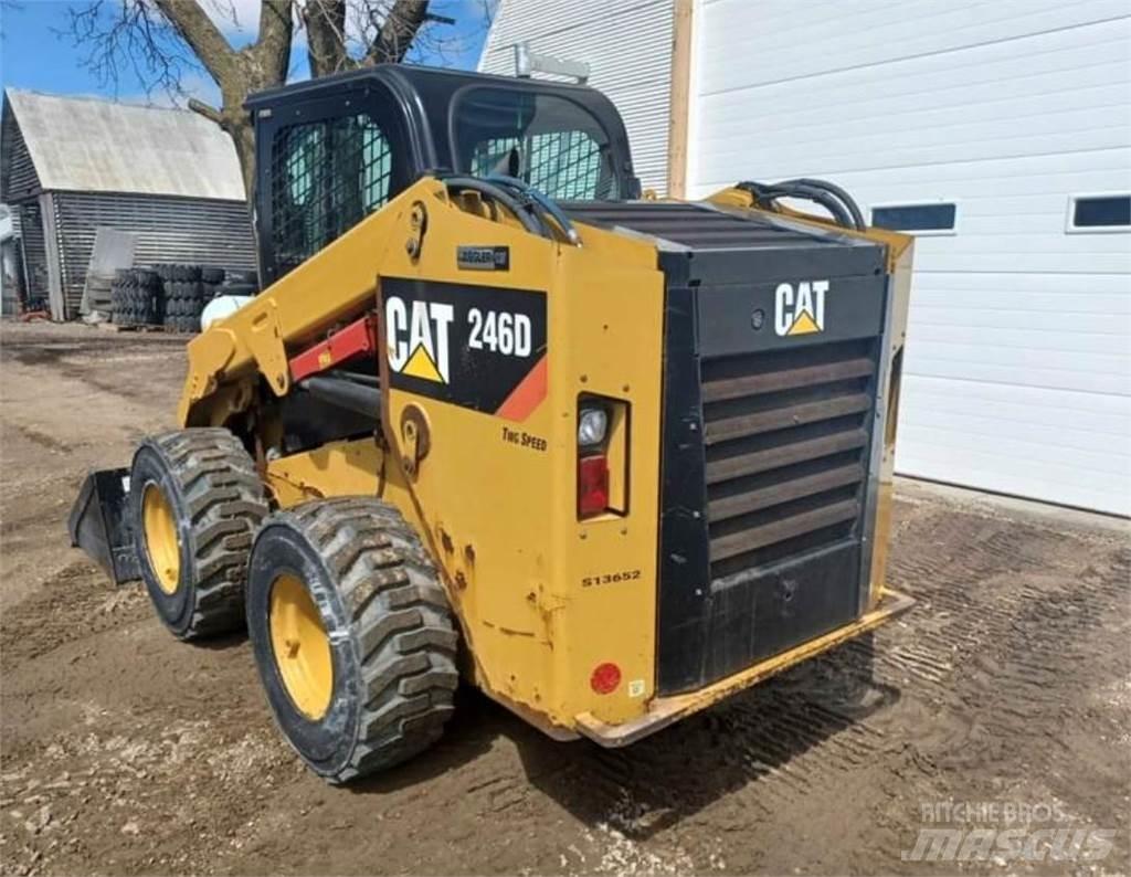 CAT 246D  스키드로더