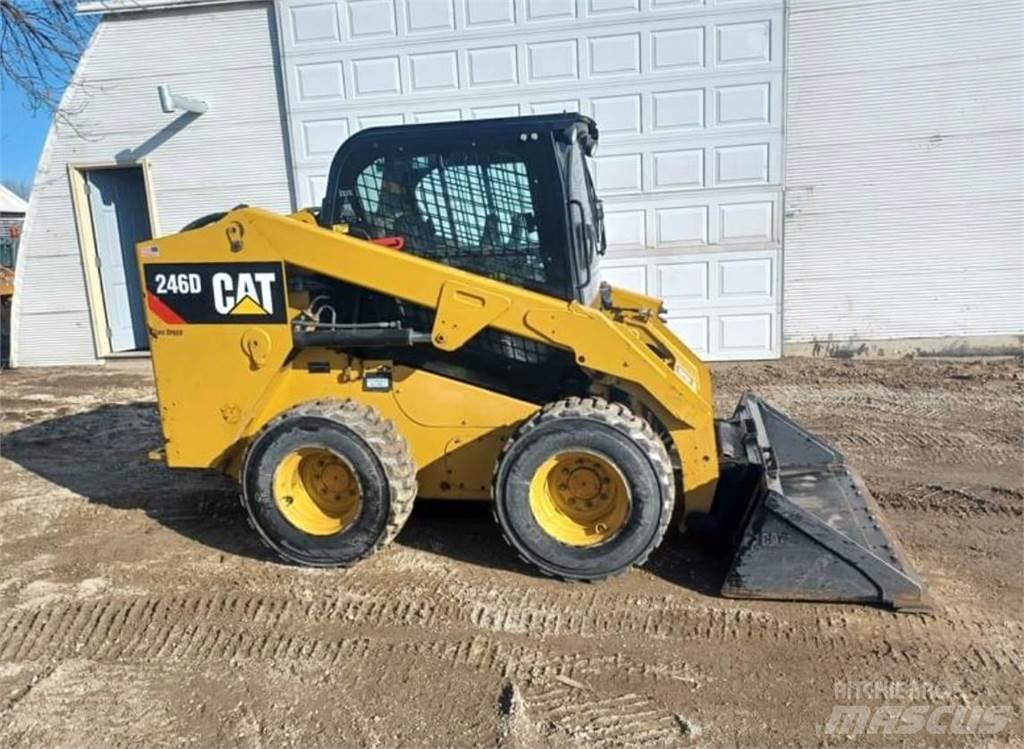 CAT 246D  스키드로더