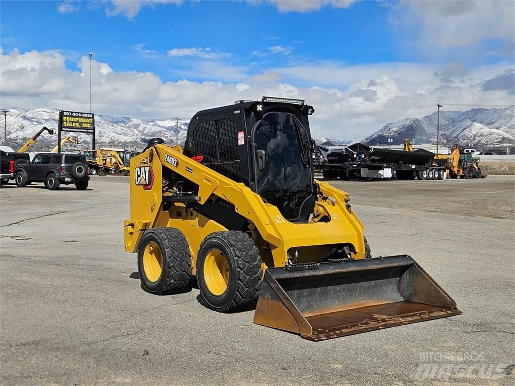CAT 246D3  스키드로더