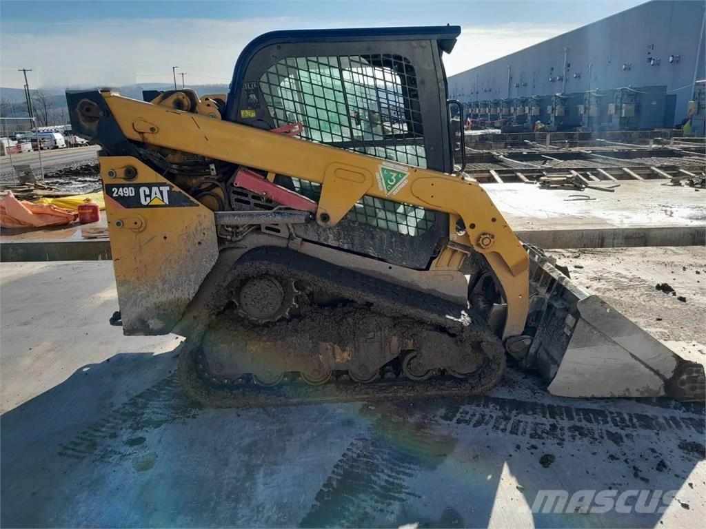 CAT 249D  스키드로더