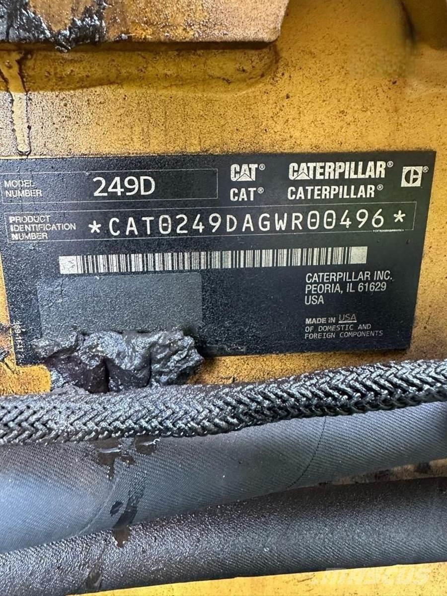 CAT 249D  스키드로더