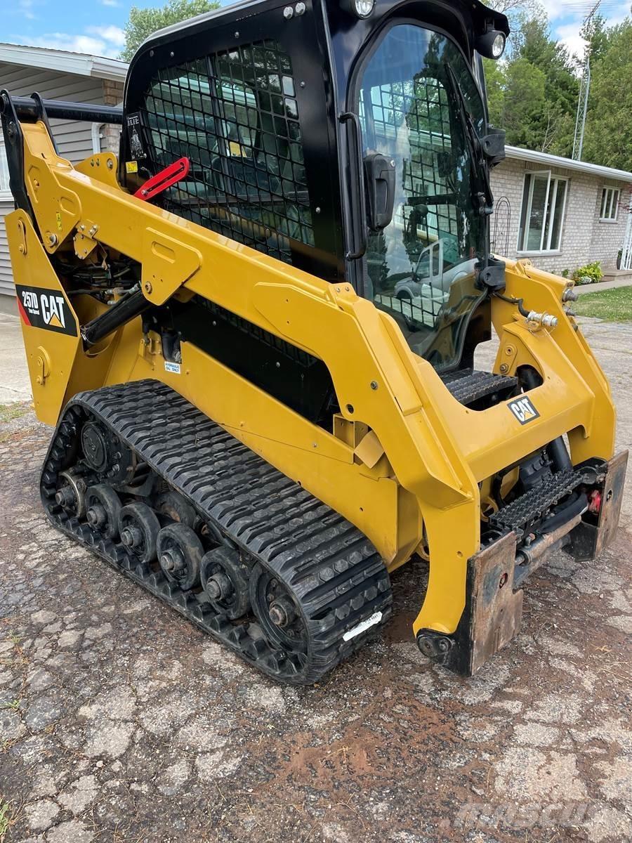 CAT 257D  스키드로더