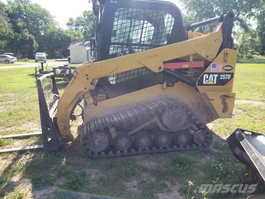CAT 257D  스키드로더