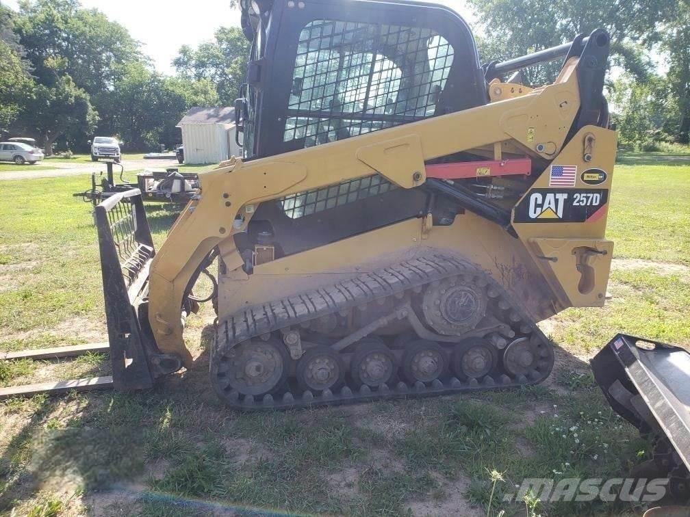 CAT 257D  스키드로더
