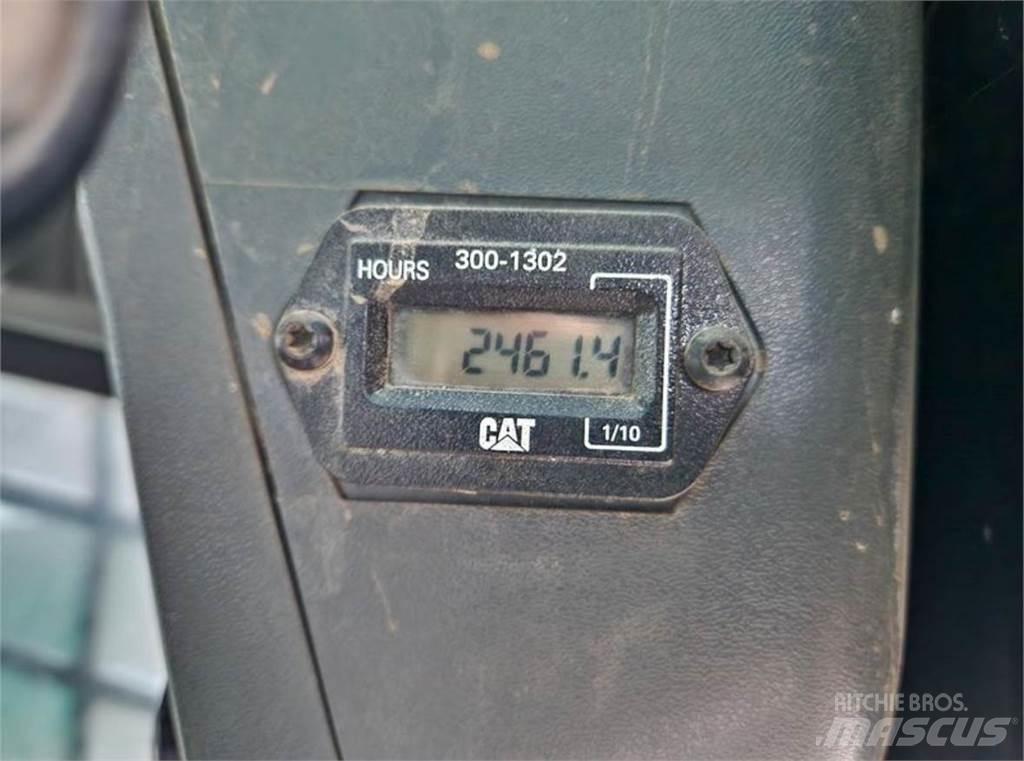 CAT 259B3  스키드로더