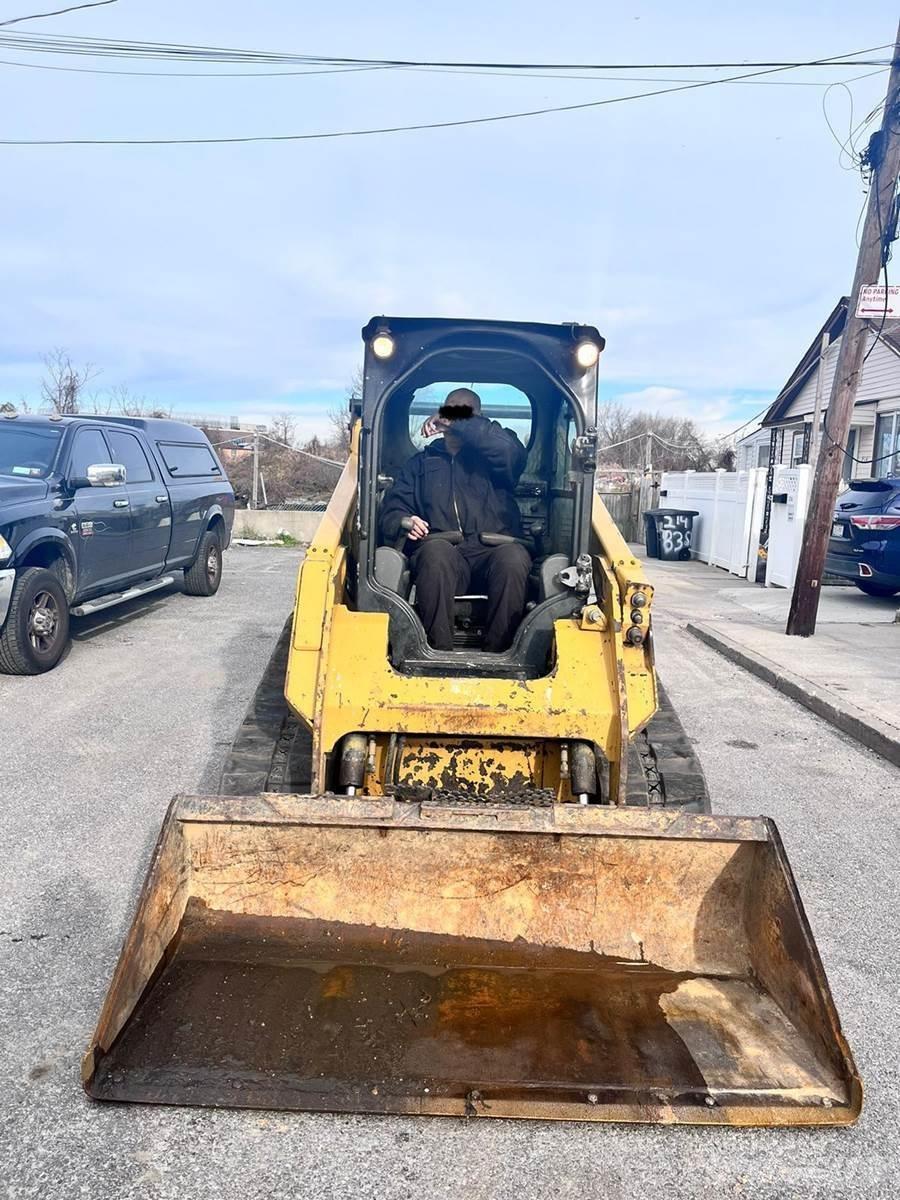 CAT 259D  스키드로더