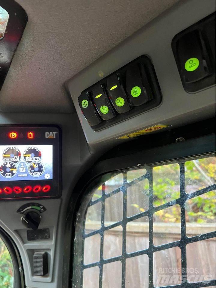 CAT 259D  스키드로더