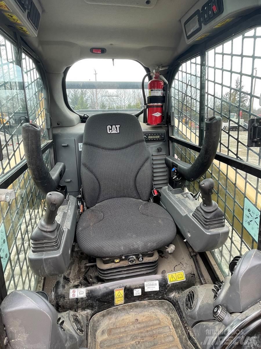CAT 259D3  스키드로더