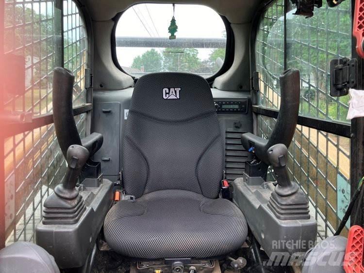 CAT 259D3 궤도식 로우더