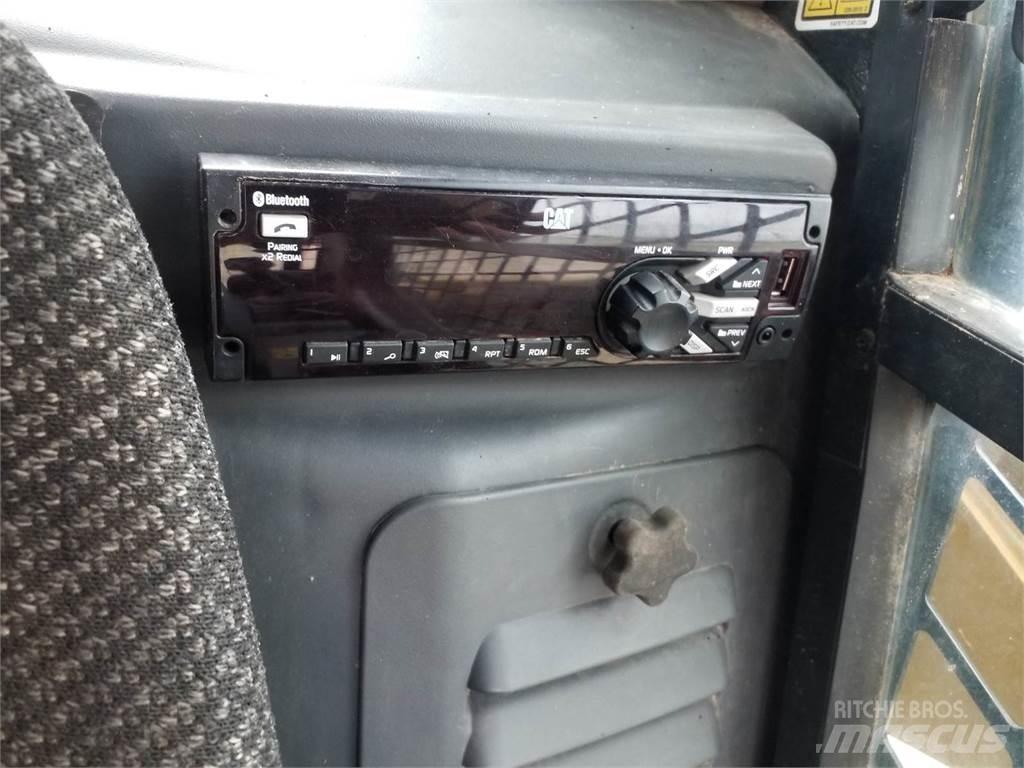 CAT 299D2  스키드로더
