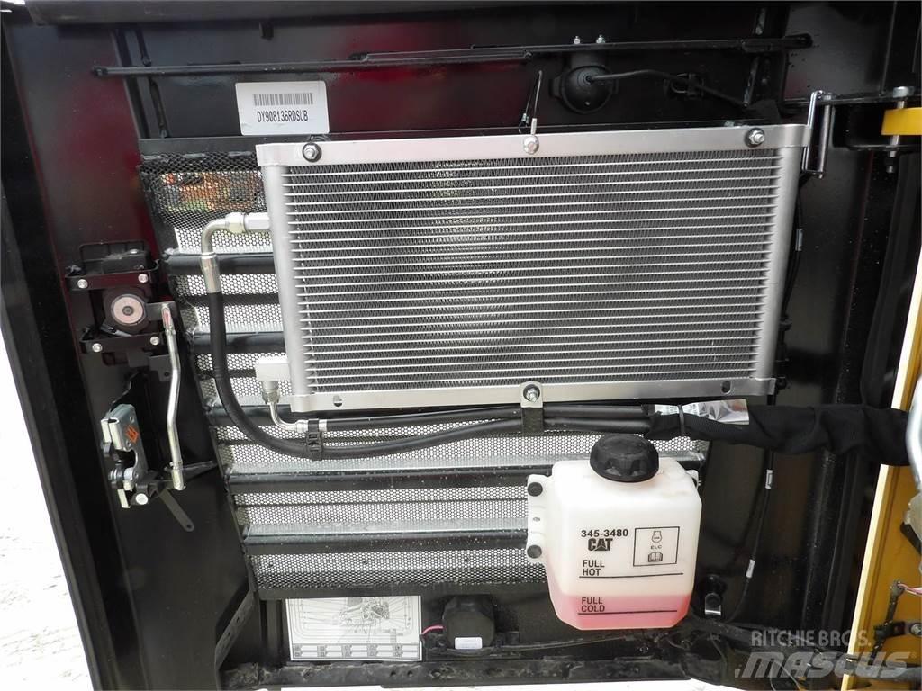CAT 299D3  스키드로더