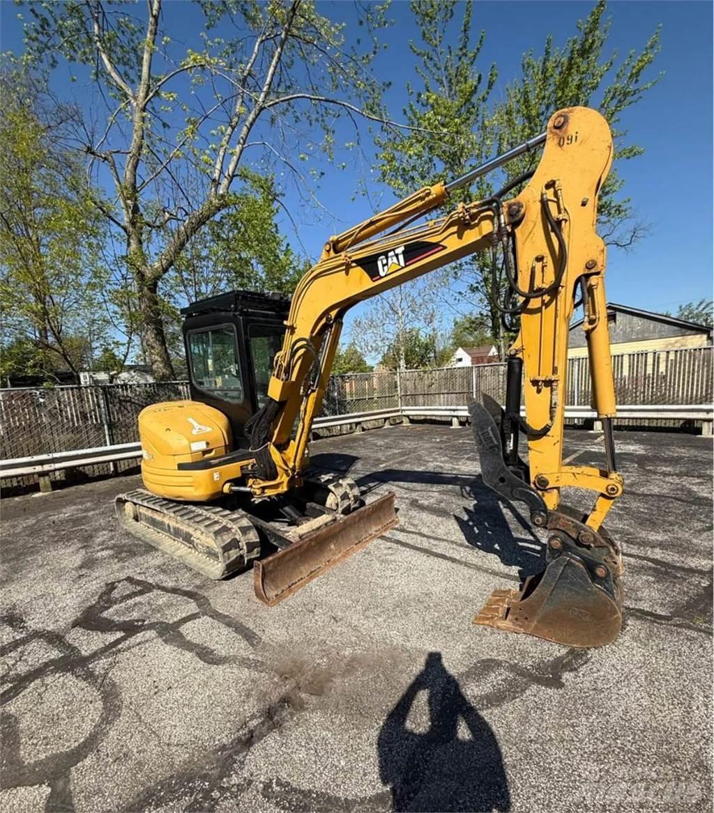 CAT 305CR 소형 굴삭기 7톤 미만