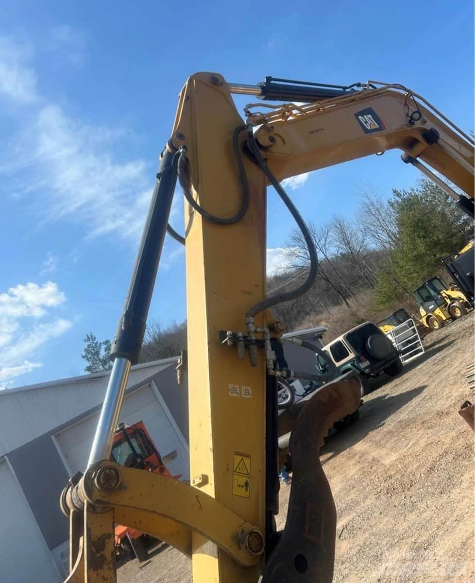 CAT 310 대형 굴삭기 29톤 이상