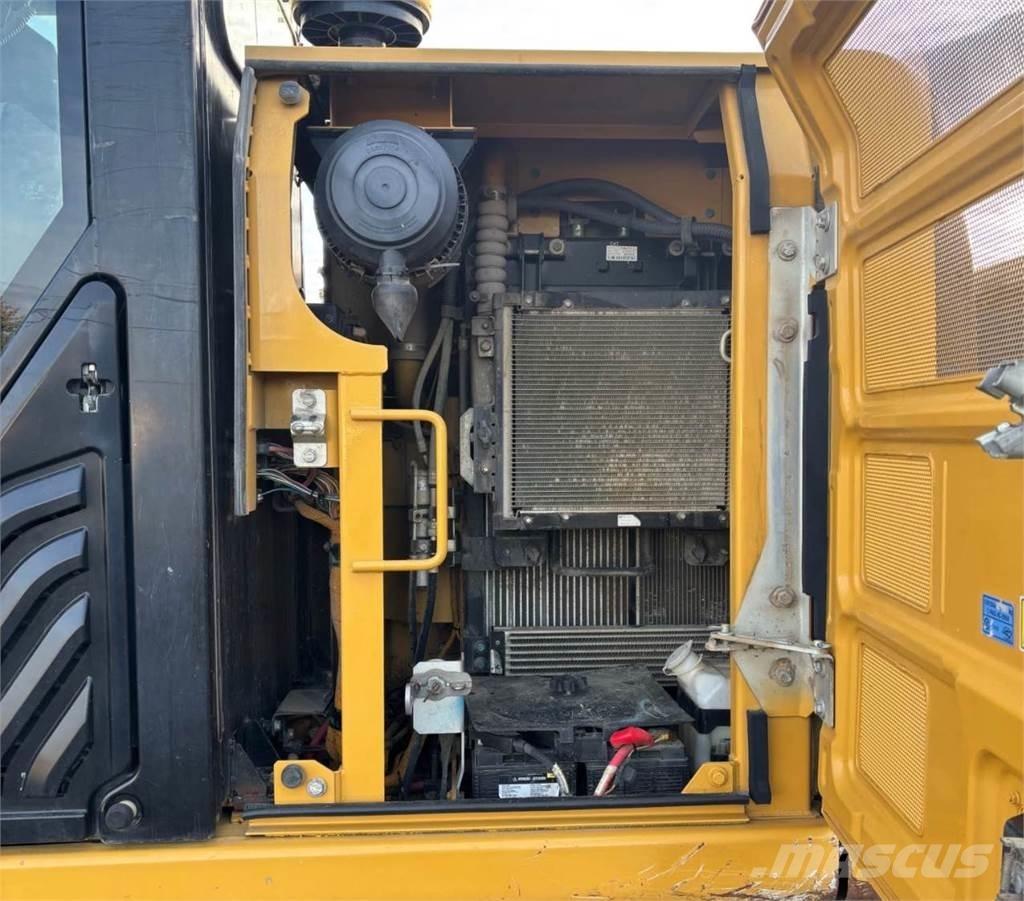 CAT 312E 대형 굴삭기 29톤 이상