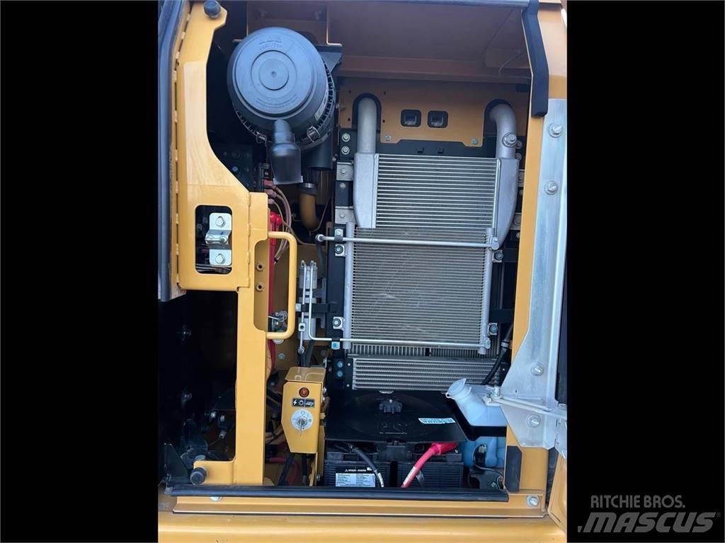 CAT 313FL 대형 굴삭기 29톤 이상