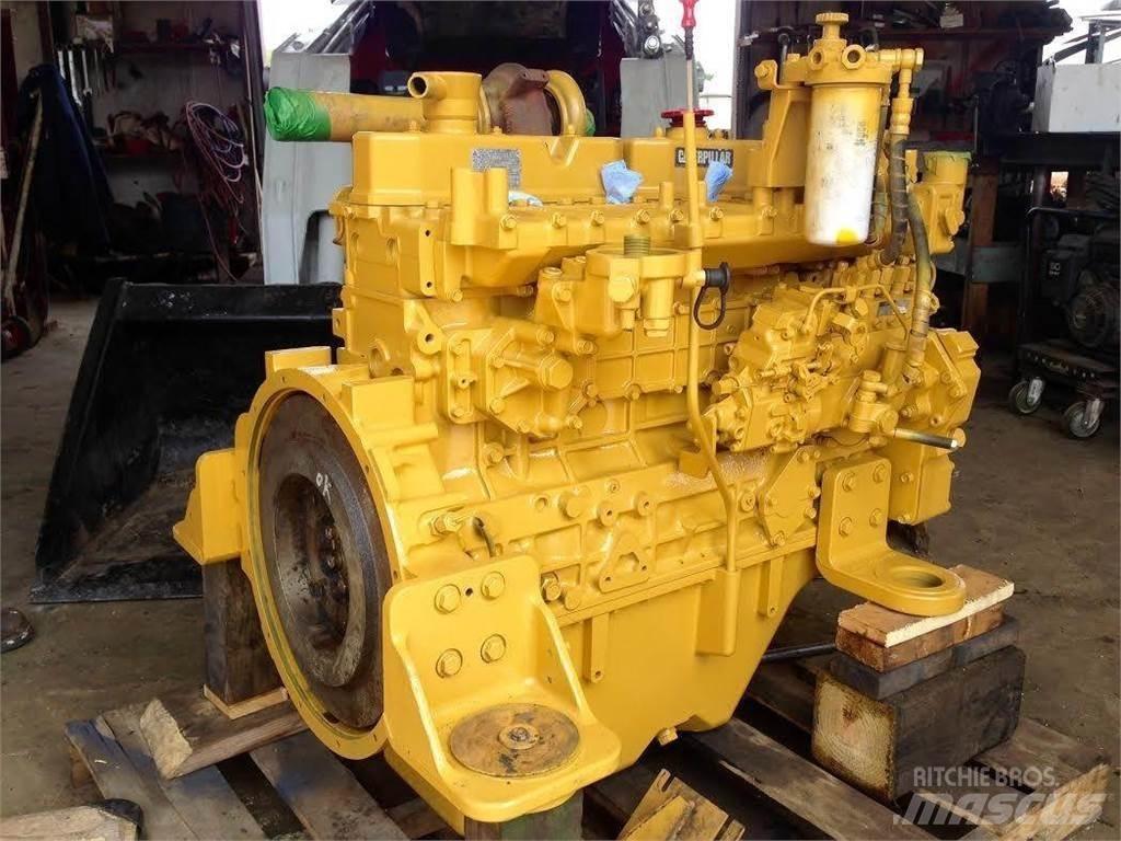 CAT 320 엔진